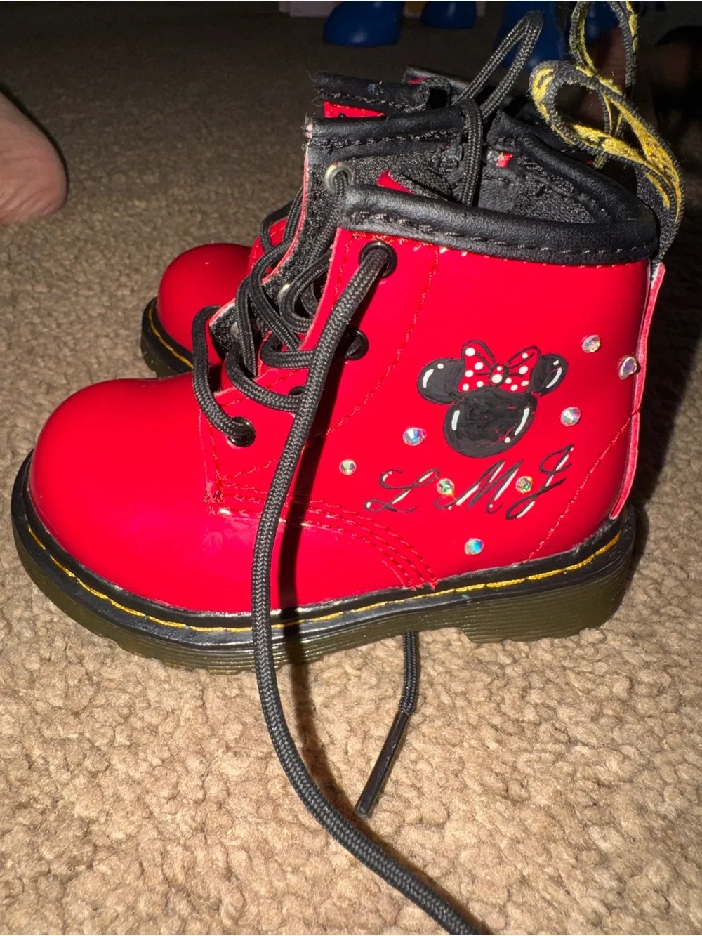 Dr. Martens Kids Red Patent Lace-Up Boots Disney Minnie Mouse
